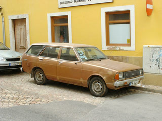 car-02-datsun.jpg