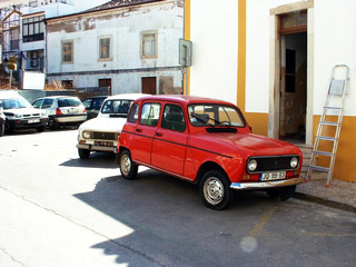 car-07-renault-four.jpg