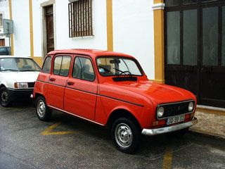 car-08-renault-four.jpg